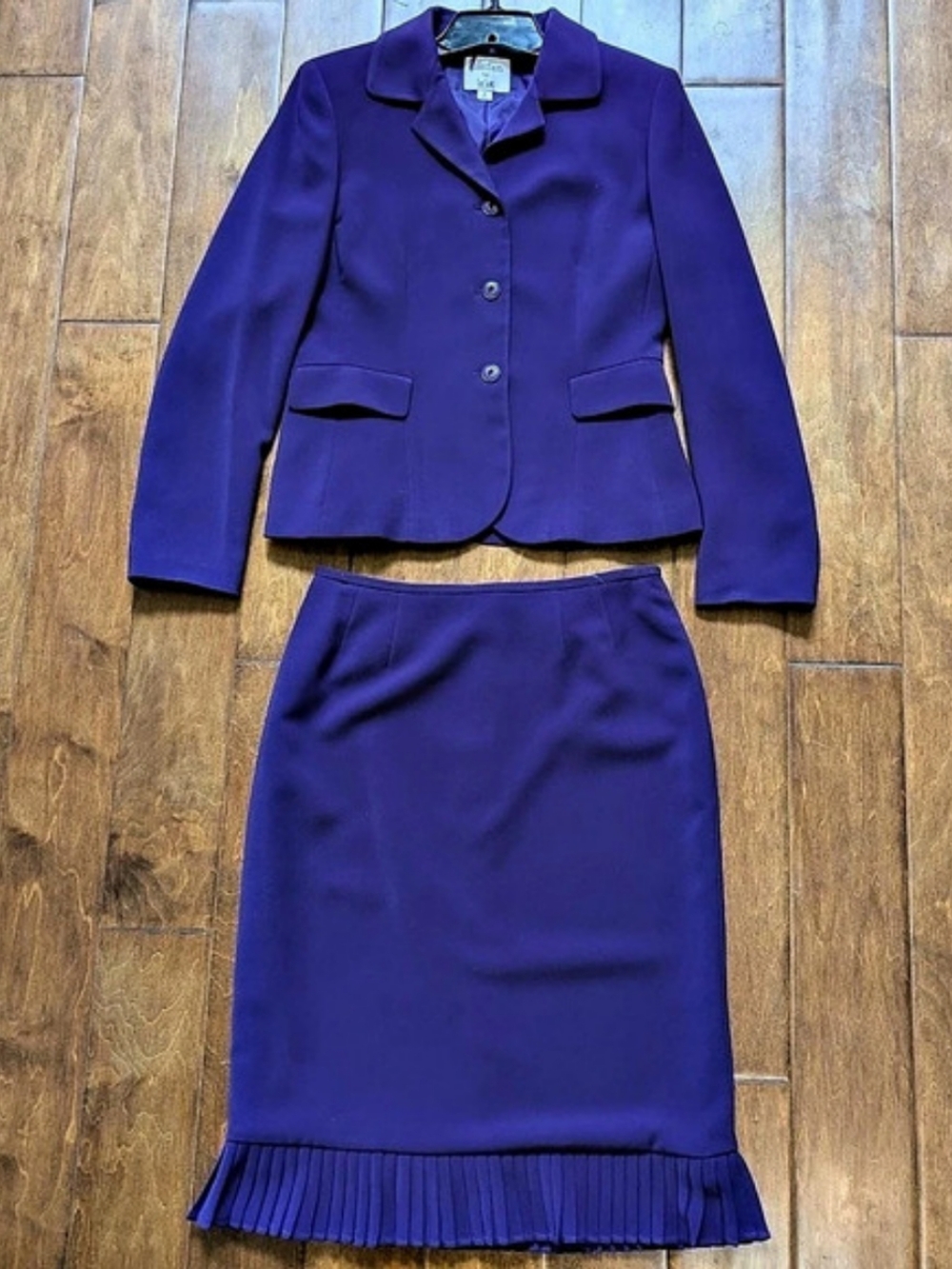 Collections for Le Suit Purple Skirt Suit Set Like New